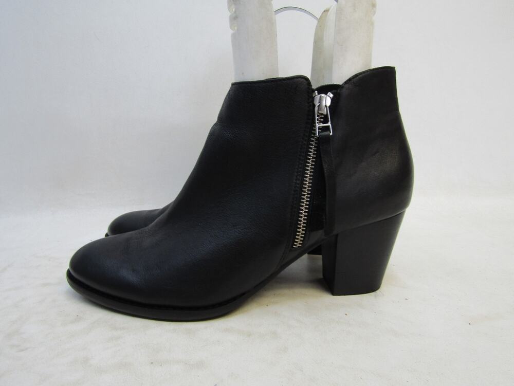 Vionic Womens Size 11 M Black Leather Zip Ankle Fashion Boots Bootie